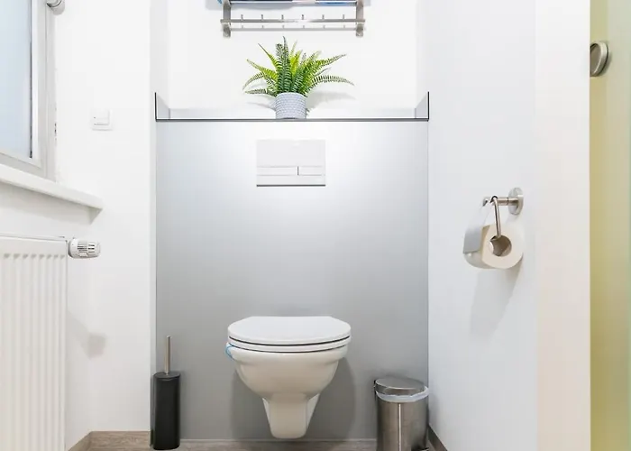 Appartamento Private #5 With 2 Beds, Ground Floor, Ac, Only 2min To Rab Ramstein-Miesenbach